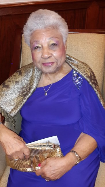 Obituary of Evelyn Crook