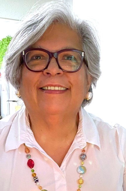 Obituary of Gloria Padilla