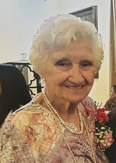 Obituary of Mrs. Esther Gonzalez Garza