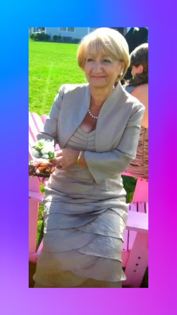 Obituario de Peggy Kalesis