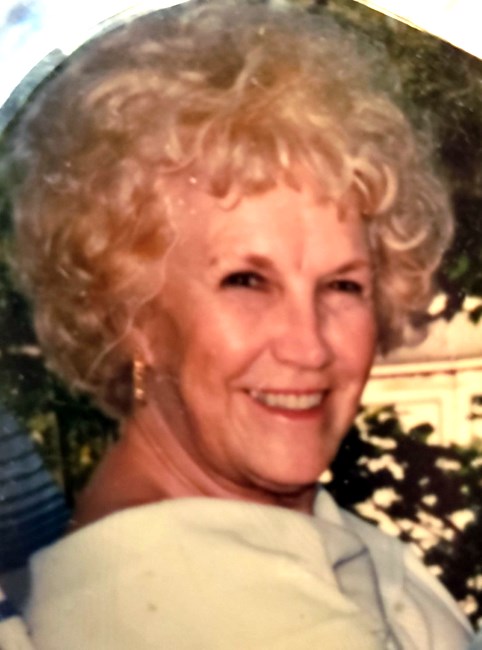 Obituario de Doris E Preston