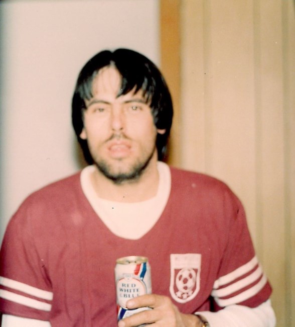 Obituary of Roberto Santiago