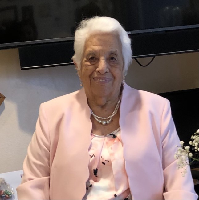 Obituary of Violeta Reinoso Nunez