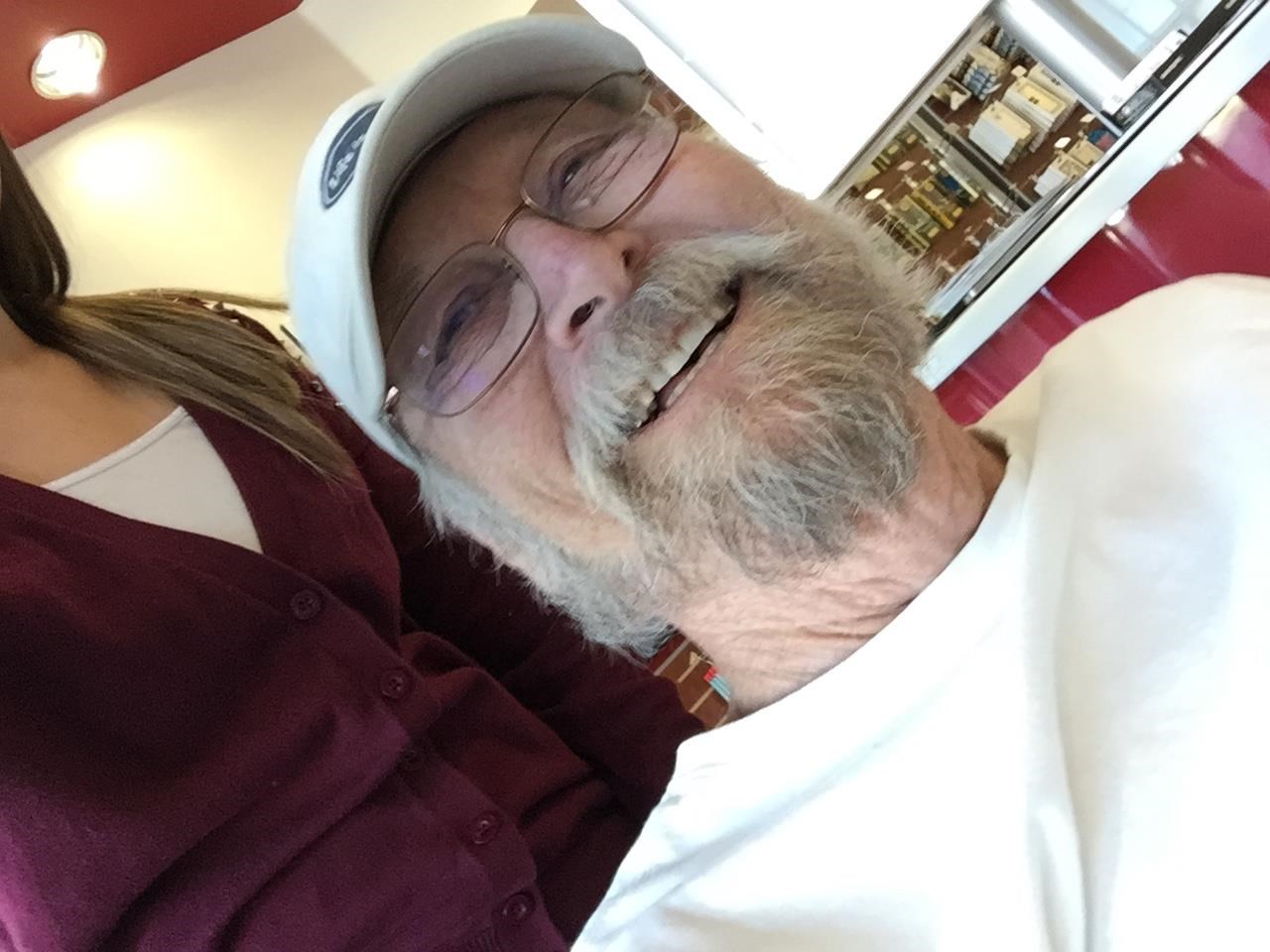 Obituary of Lynn Melvin Kuhn