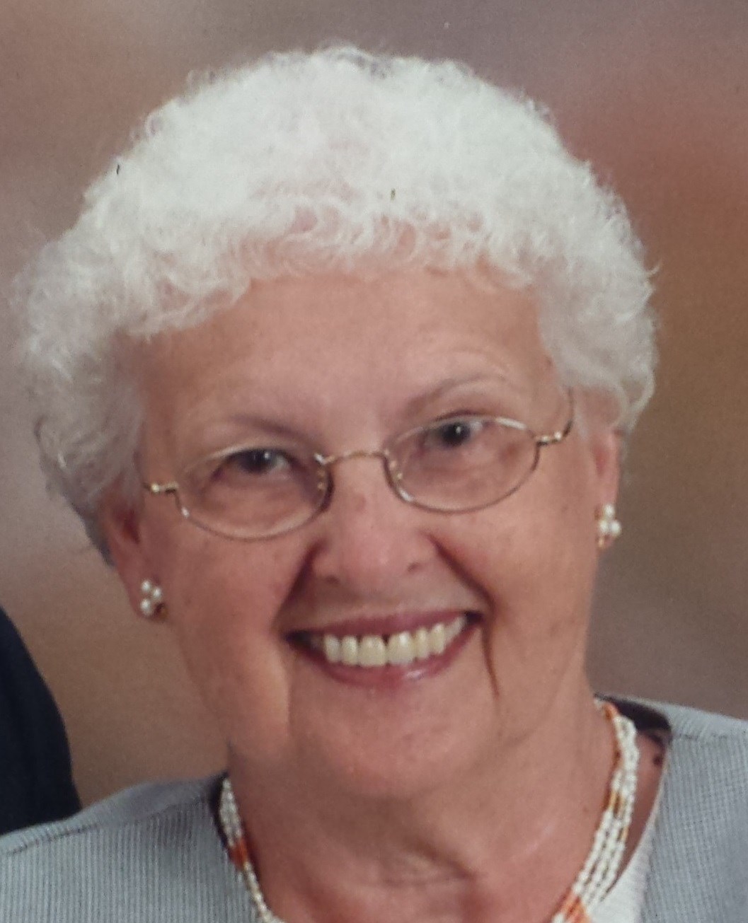 Lois McHenry Obituary Bloomington, IL