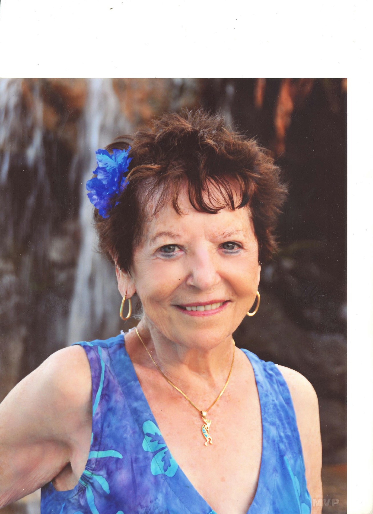 Obituario de Geneva Adams