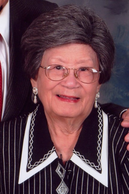 Obituary of Viola Ernestine Tjon-A-On