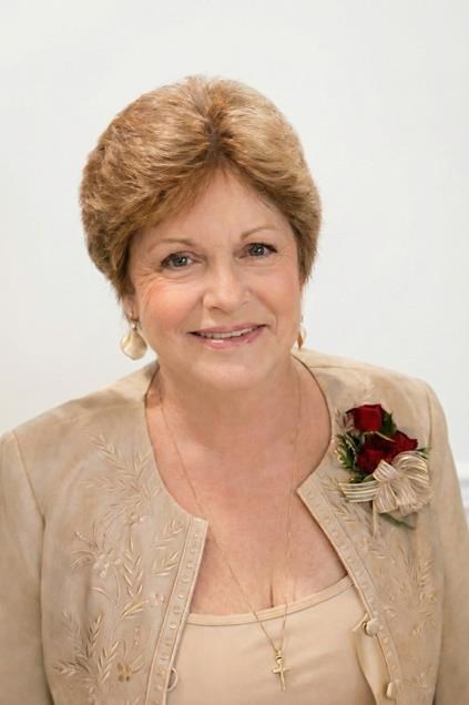 Obituario de Nova Lee Wade