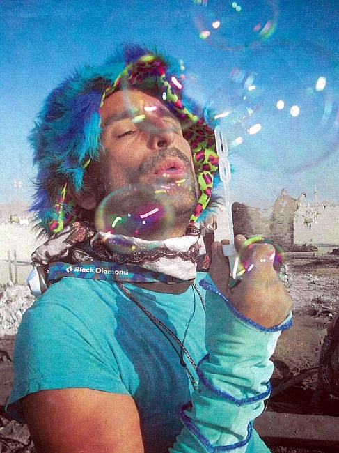 Avis de décès de Omid Ramin