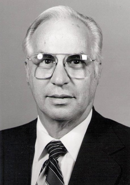 Obituary of Fernandes R. Araujo
