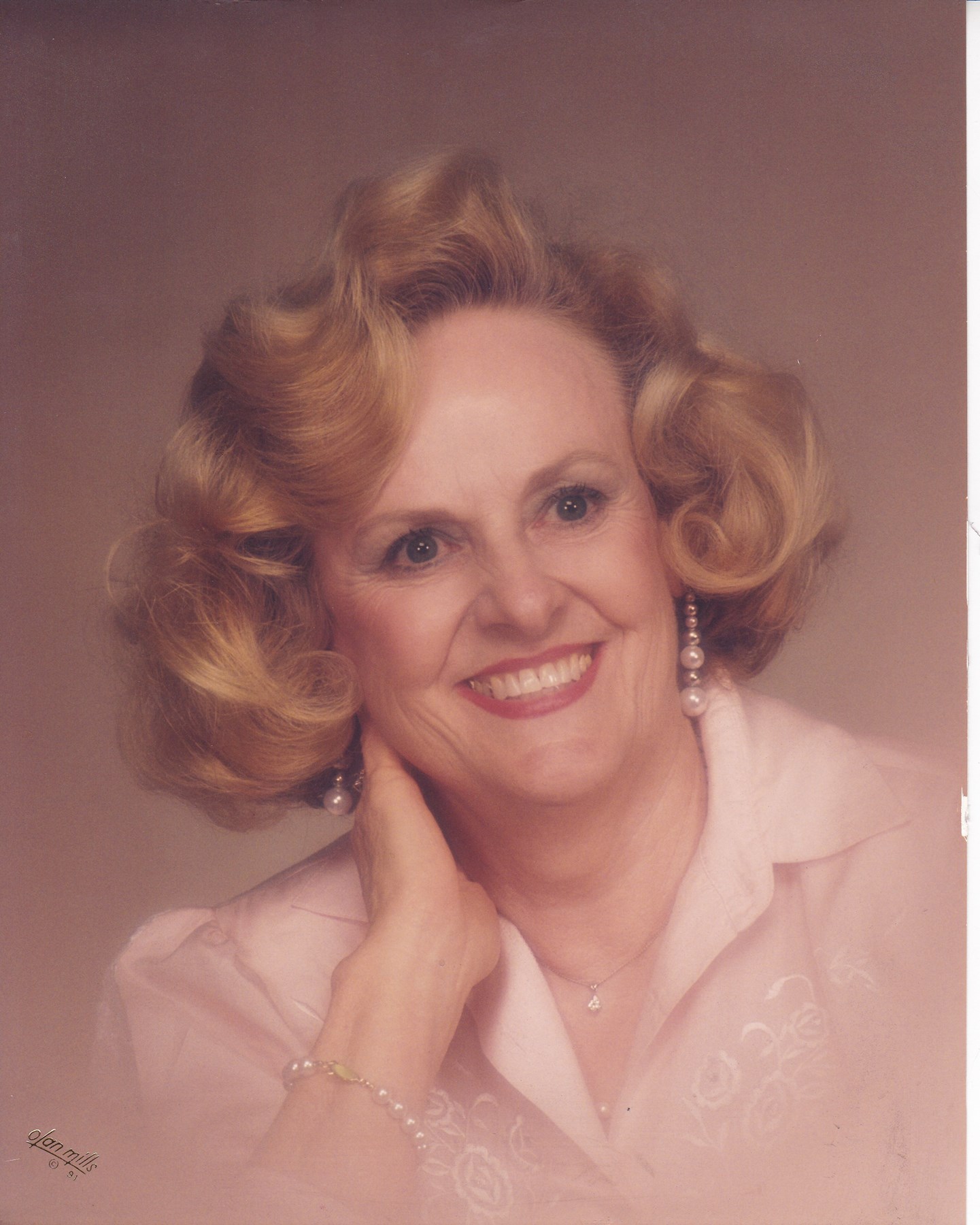 Obituary of Maxine D. Wegant