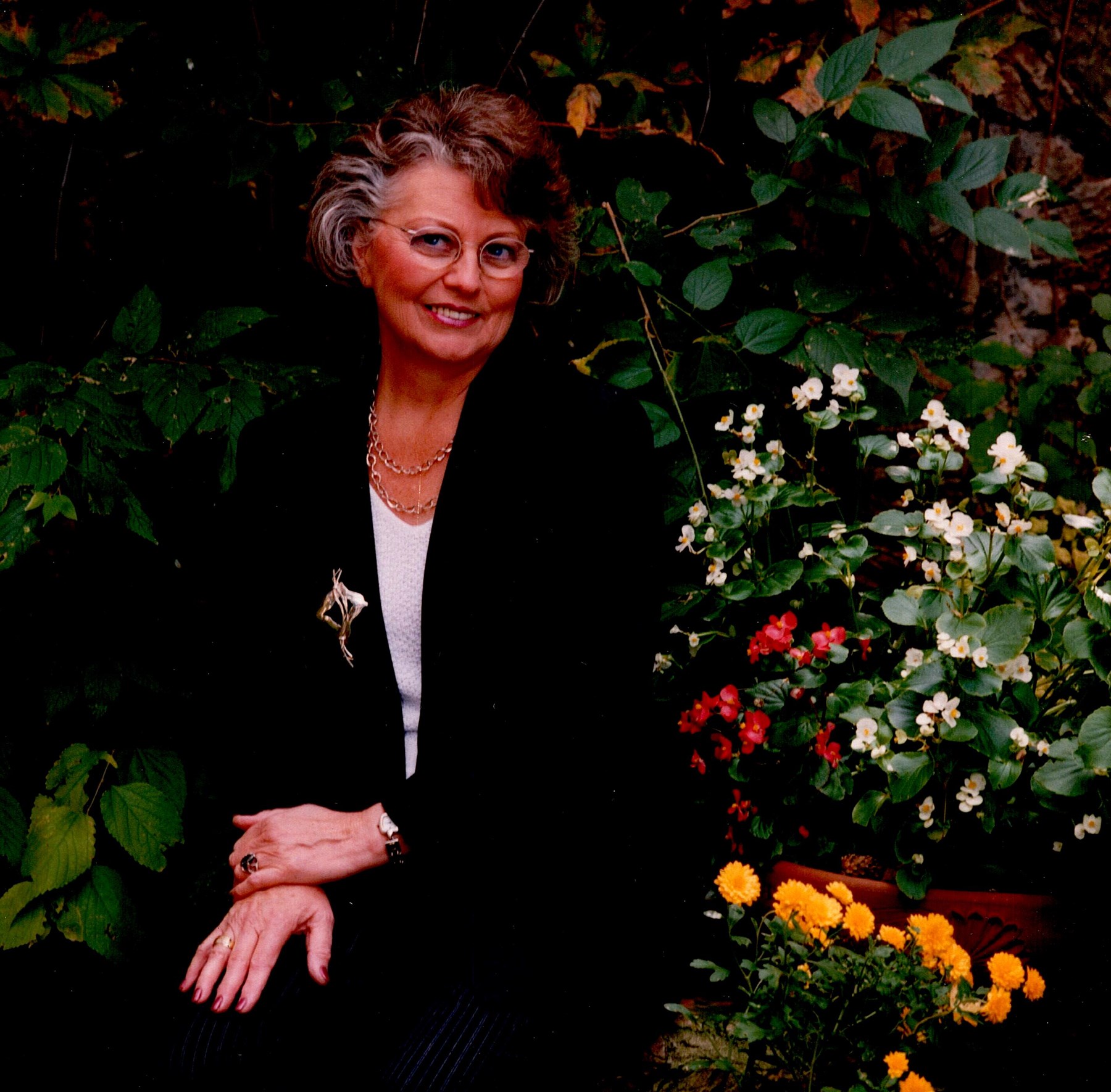 Obituary of Lovina Mae Regehr