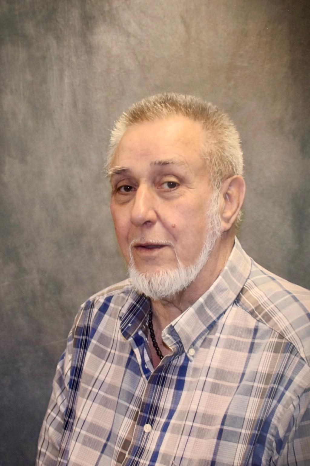 Avis de décès de Vernon "Pewter" Hazelwood Jr.