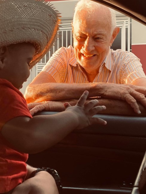 Obituario de Miguel Torres Olivera