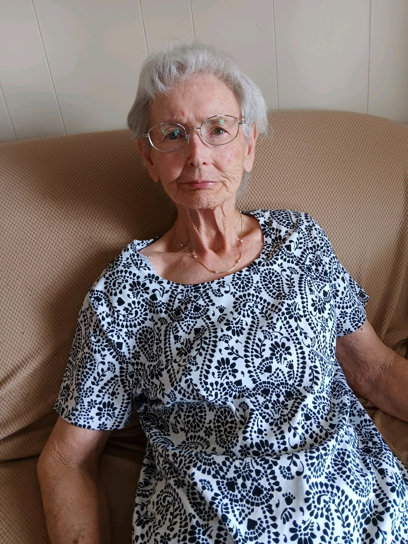 Obituary of Thelda (Lynn) Lewis