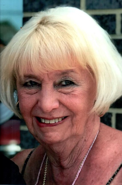 Obituary of Eileen Wilson McKinnon