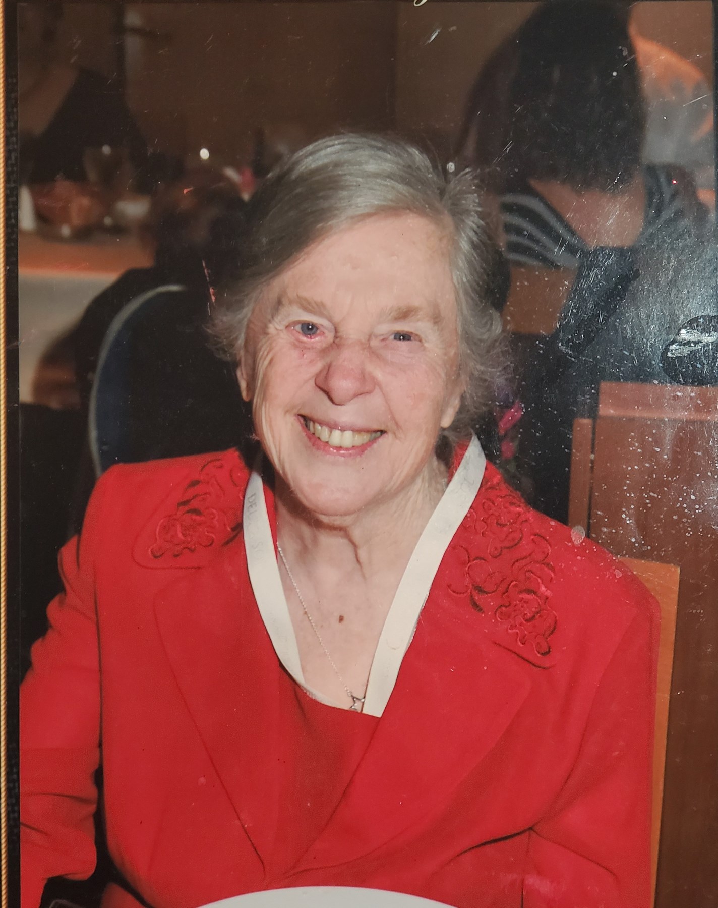 Obituary of Marian E Hays