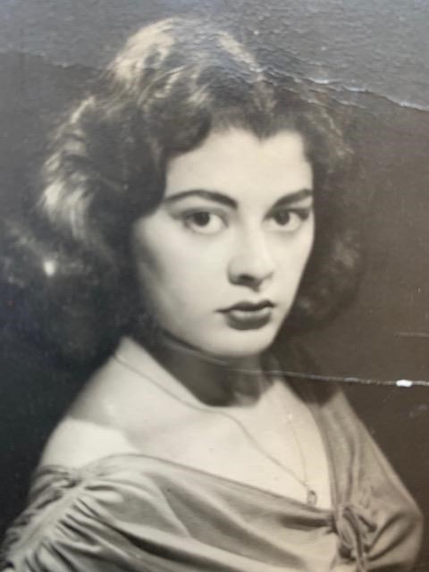 Obituary of Yolanda Gibbons