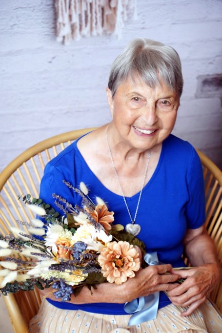 Obituary of Shirley Fay Peck