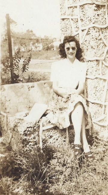 Obituary of Sarah M. Lewis