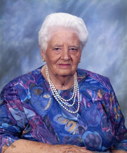 Obituary of Nell Luker Hoagland