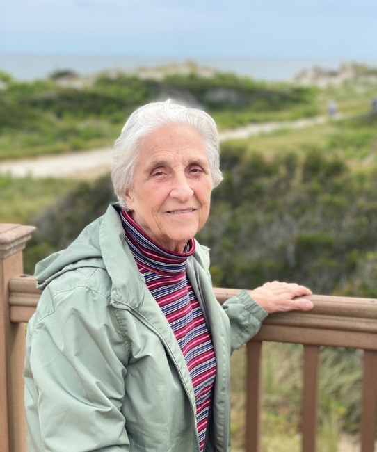 Obituary of Anna Marie Bravacos