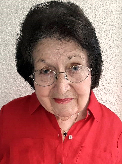 Obituario de Ms. Carmen Padovani