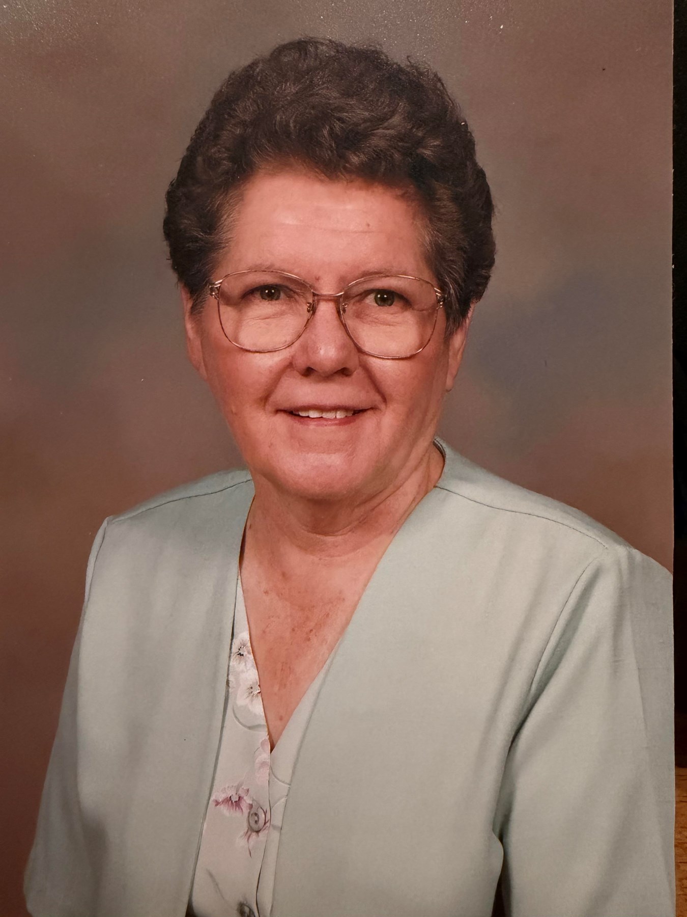 Obituary of Theresa Warwas