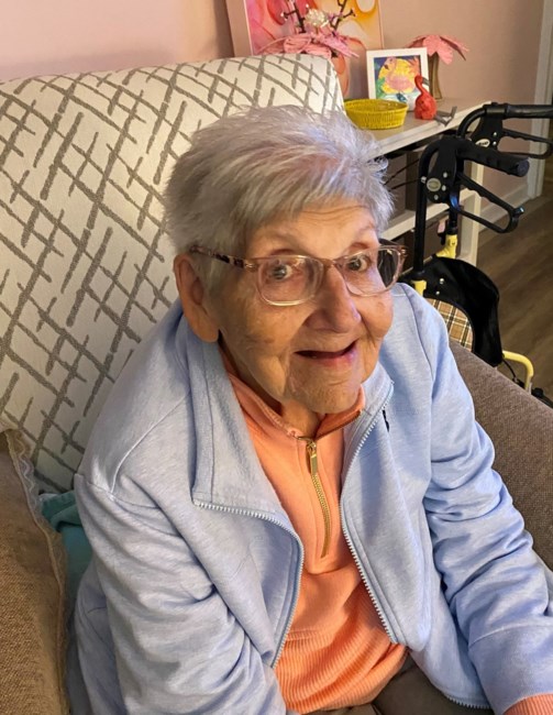 Obituary of Encarnation Gloria Hoetzel