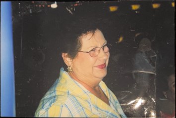 Obituario de Teresita Castaneda