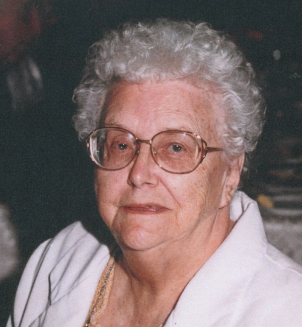 Obituary of Gloria Amelia Winnifred Ellis