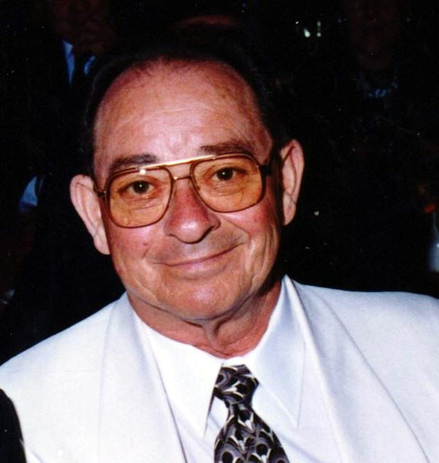 Obituary of W. Carl Mangold