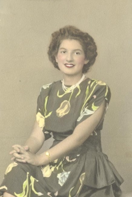 Obituary of Anna M Leaves