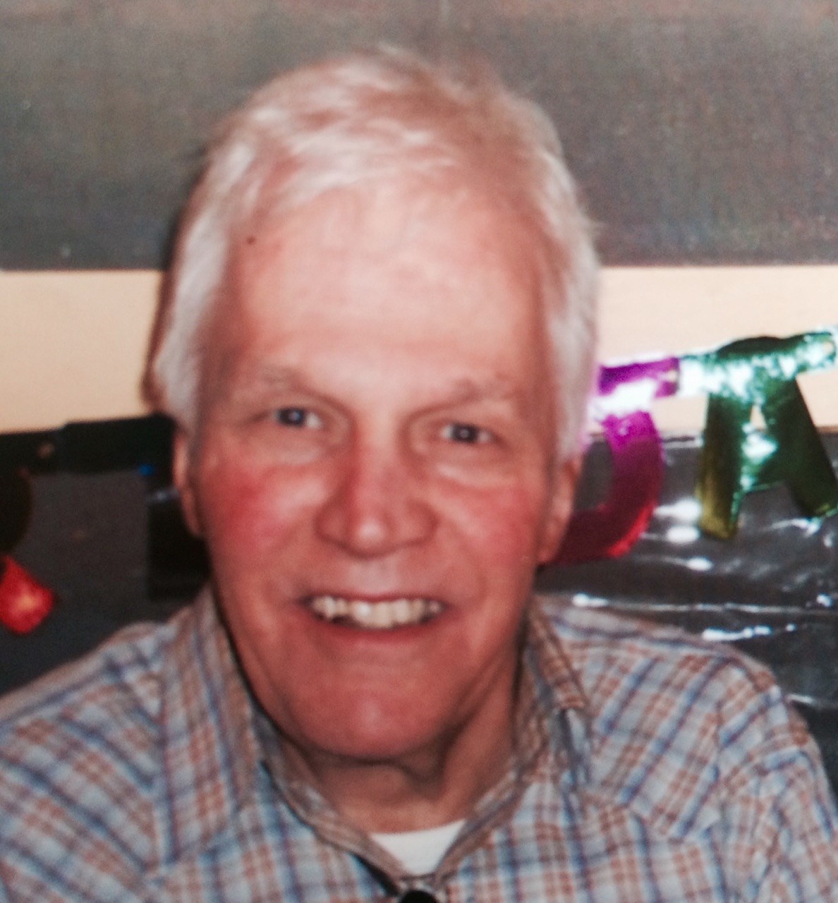 Avis de décès de Kenneth D. Weber