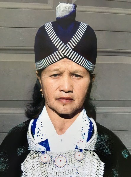 Obituary of Pang Lor