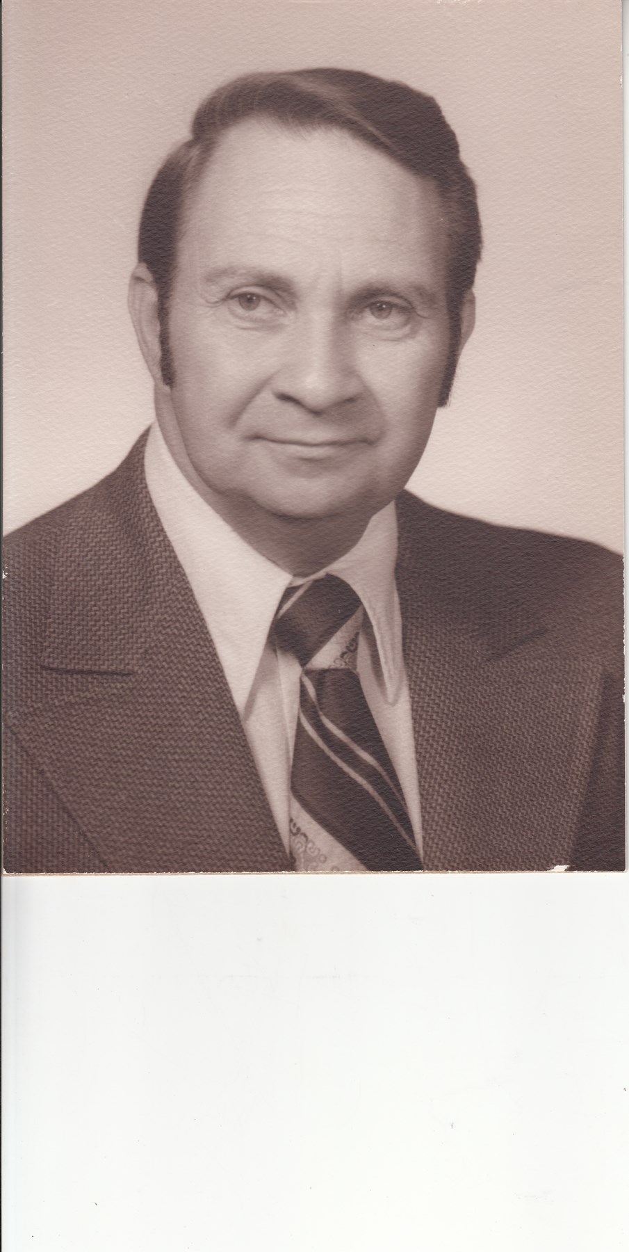 Obituary of Gene Russell