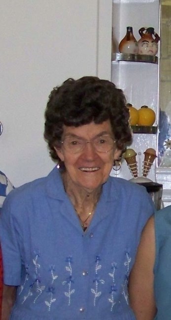 Obituary of Lorraine King MacKenzie