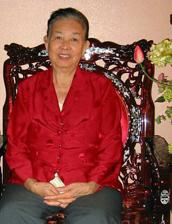 Obituary of Hue Trinh Huynh