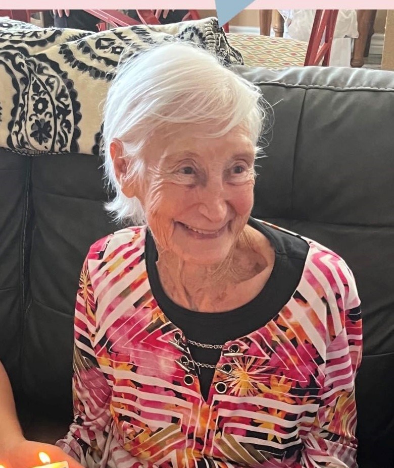 Obituary of Joan Yvonne Gibson