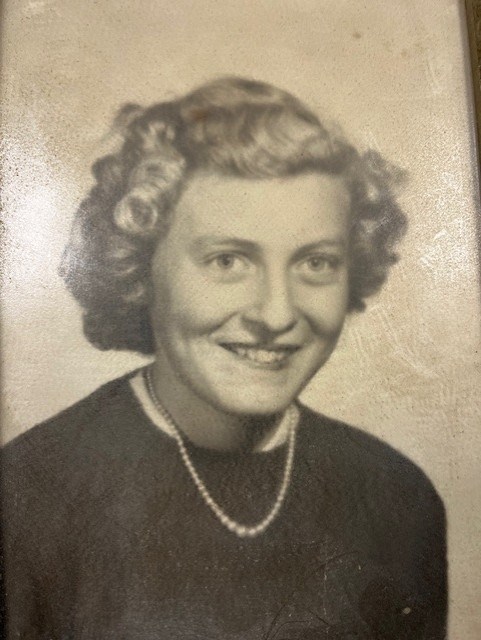 Obituary of Phyllis Howard Napier
