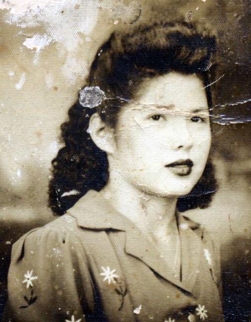 Obituary of Annie M. Flores