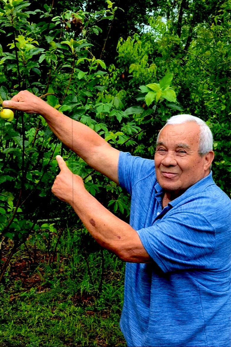 Obituary of Eduardo L. Velez