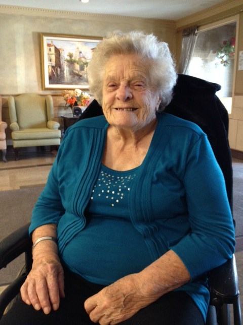 Obituary of Audrey(nee Jones) Saunders