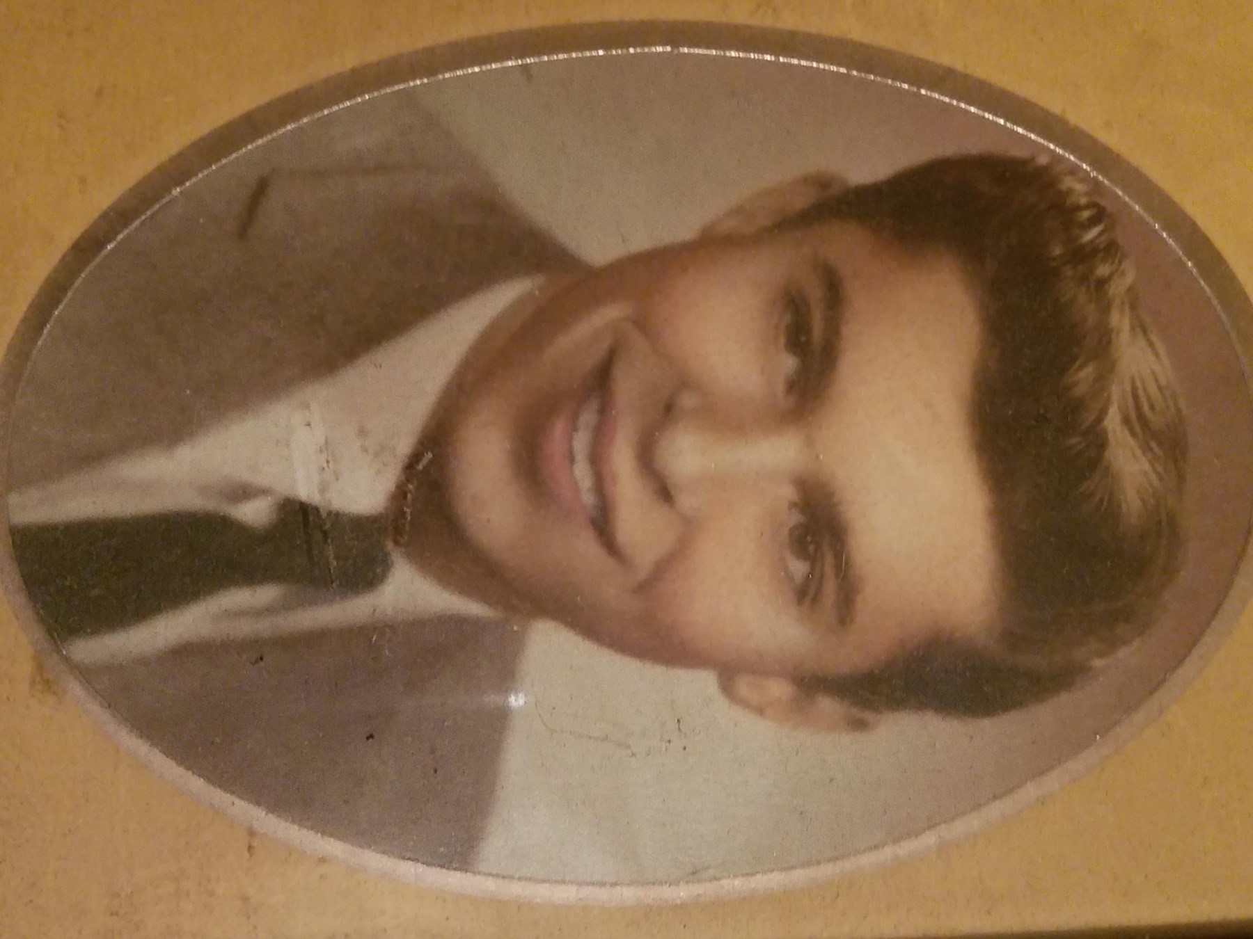 Obituary of Dennis E. Grow