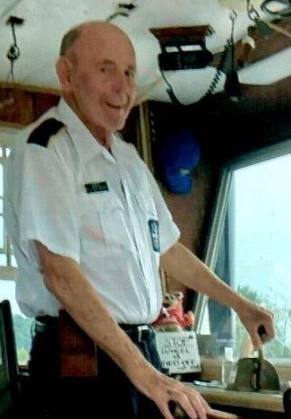 Obituary of Captain Ransford C. "Heck" Heckert