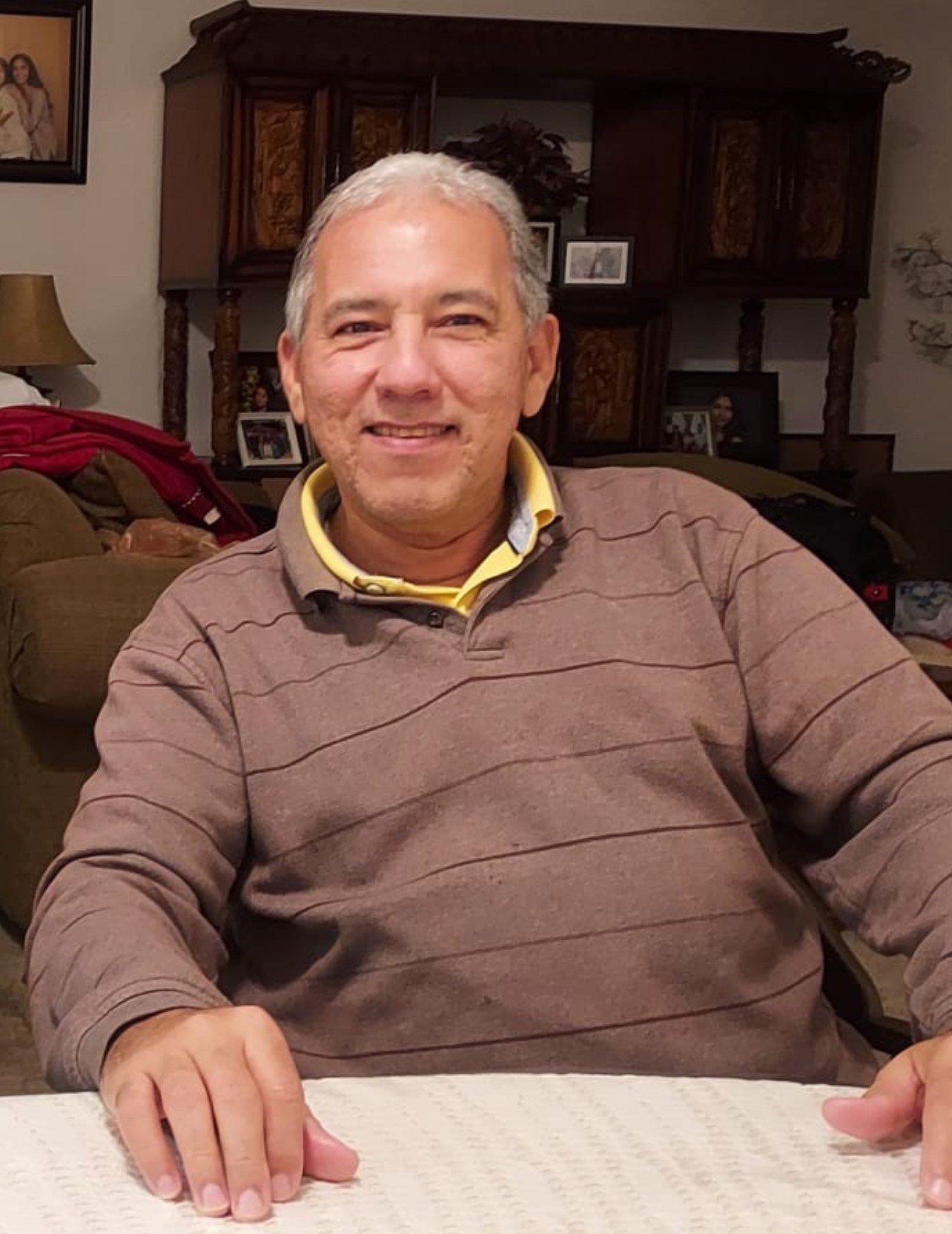 Obituary of Roberto Martin Garay Flores