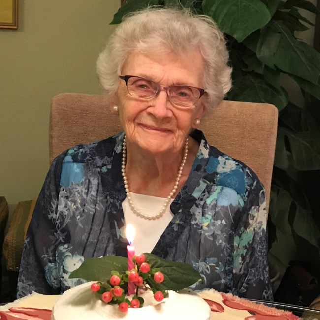 Obituary of Evelyn Mercedes Conlin
