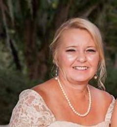 Obituary of Gloria Lee Chiek