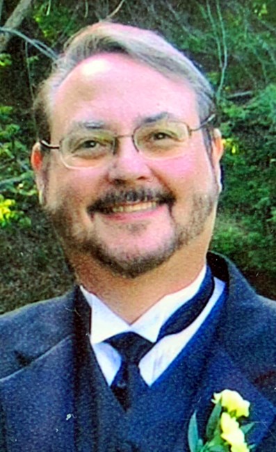 Obituario de Stephen E. Lyons