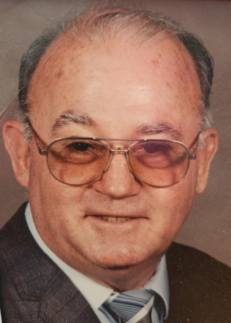 Obituary of Robert R. Howard